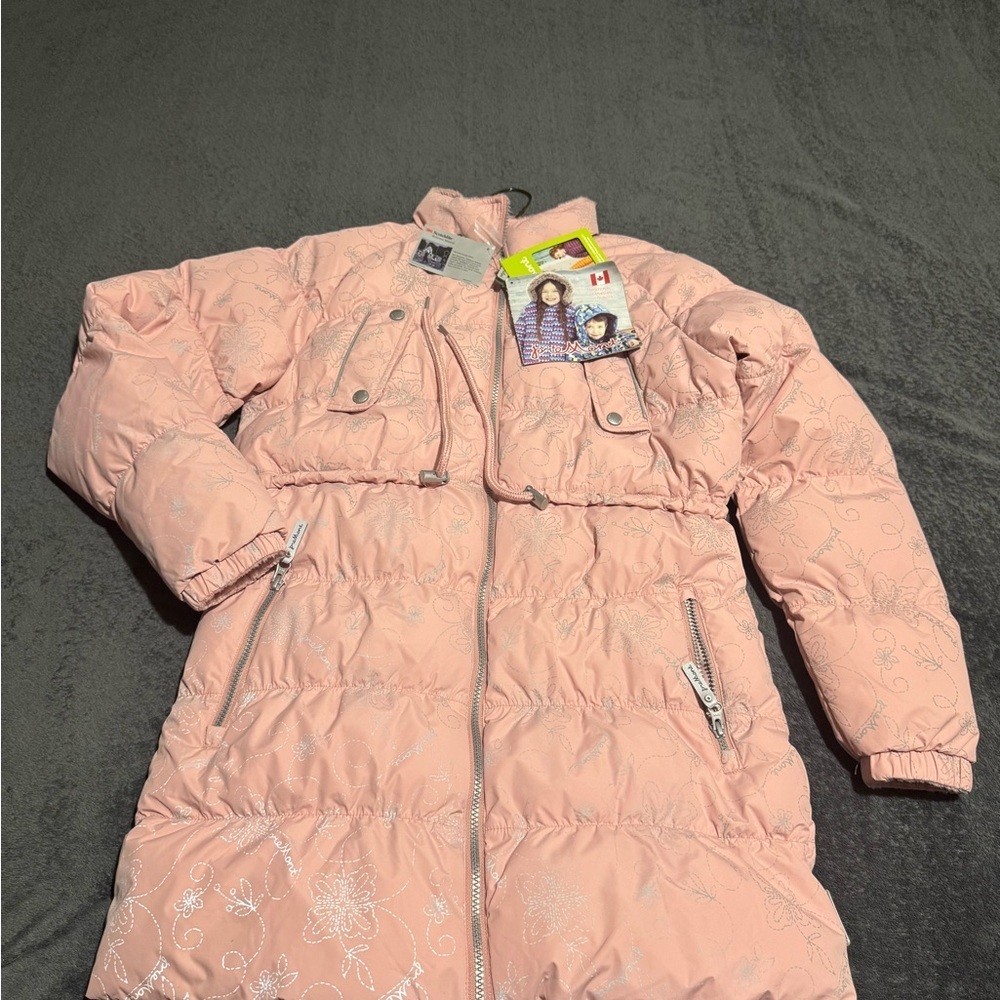 Pink Kids Puffer Jacket
Tradicional Canadian quality 💕 - Picture 3 of 11